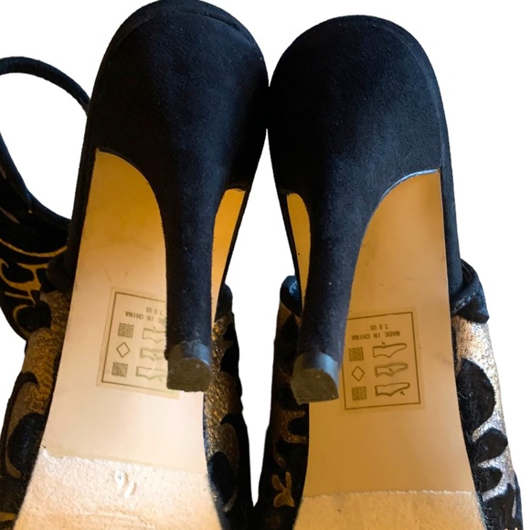 Black velvet metallic antique gold high heel peep toe shootie size 7.5 - Picture 5 of 6